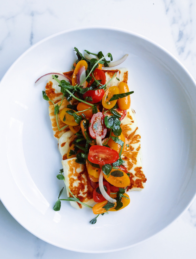 halloumi grilled with tomato salad